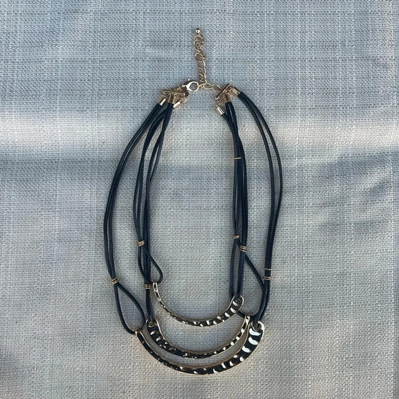 Women's Necklace and Earring Set - Picture 1 of 3